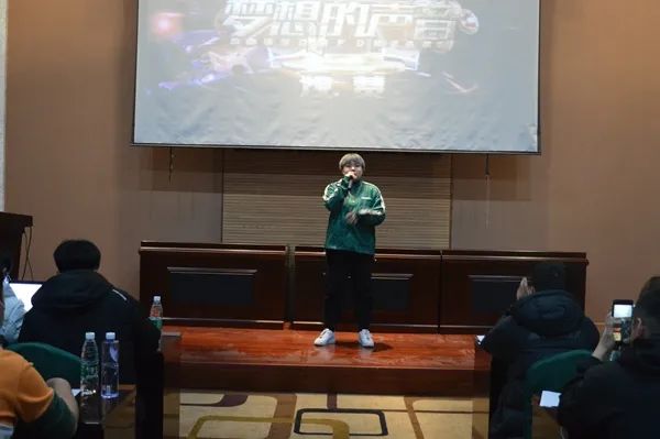 卓越新闻丨大连中软卓越第12届卡拉OK大赛预赛举行