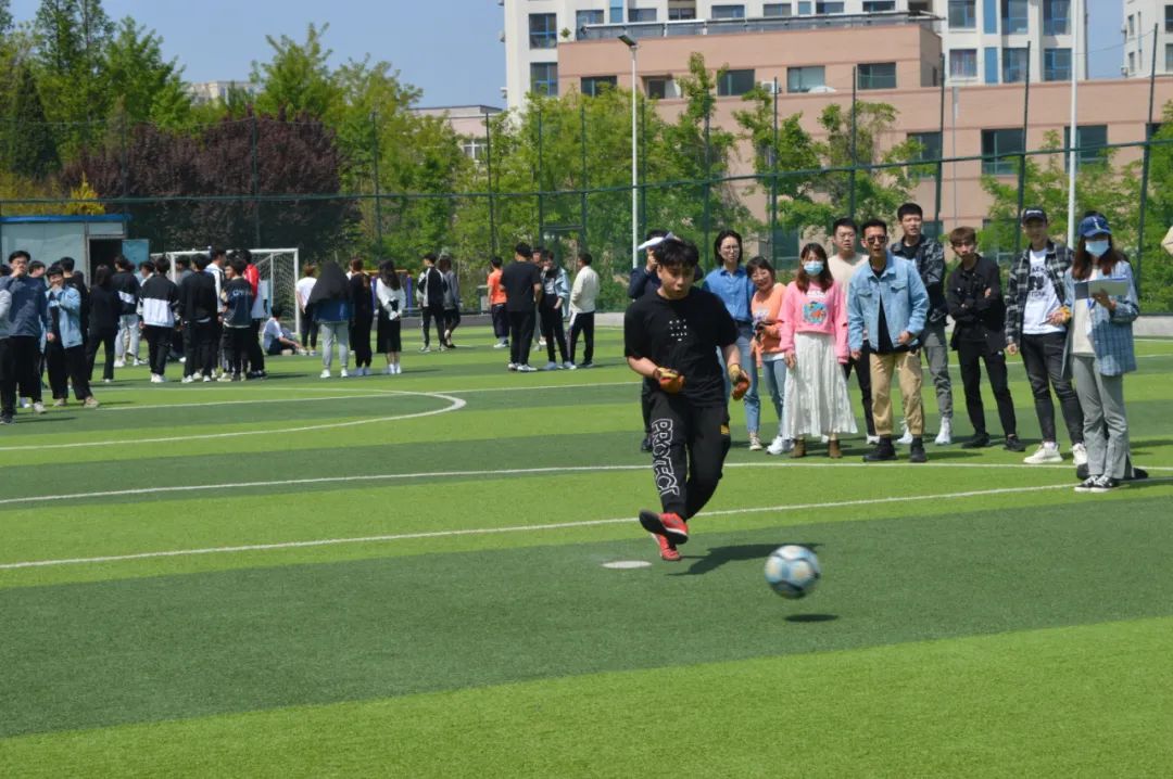 中软卓越杯点球大赛第二场开赛