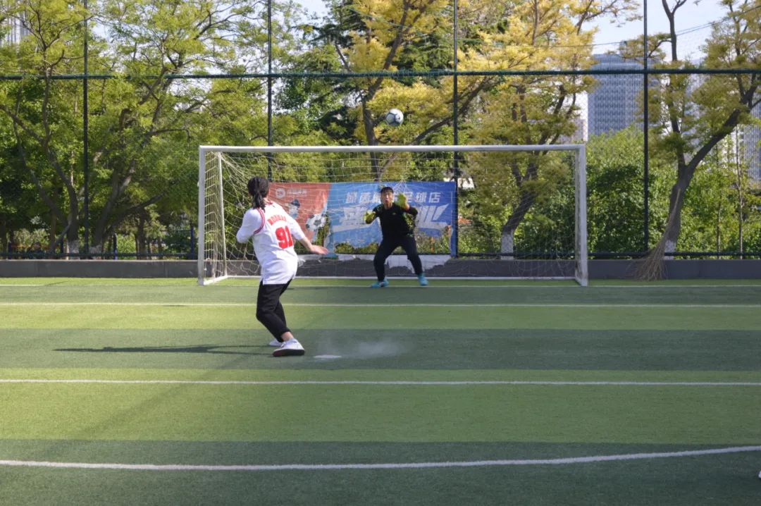 中软卓越杯点球大赛第一场开赛